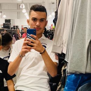 Meet your Posher, Sefu